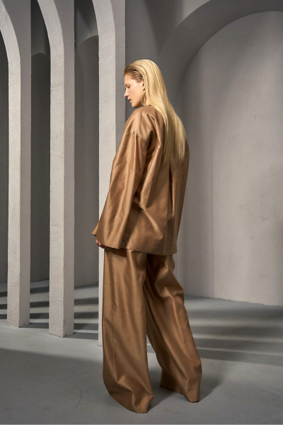Элегантные шелковые брюки-палаццо с поясом и складками DEVITA 3011-4 тоффи - фото 4