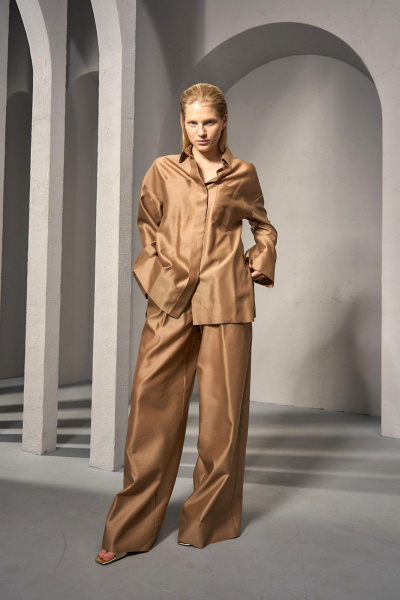 Кожзаме бежевое шитая блуза с длинным рукавом и накладными карманами DEVITA 6008-2 тоффи - фото 6