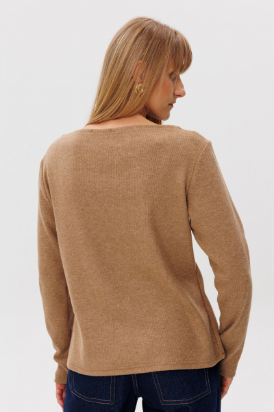 Демисезонный бежевый лонгслив из трикотажа свободного кроя FAMA 24063 бежевый - фото 4