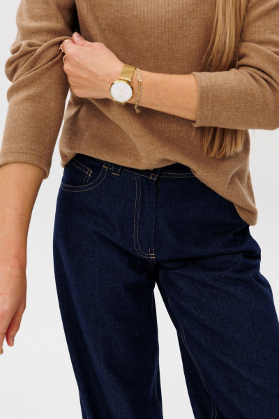 Демисезонный бежевый лонгслив из трикотажа свободного кроя FAMA 24063 бежевый - фото 5