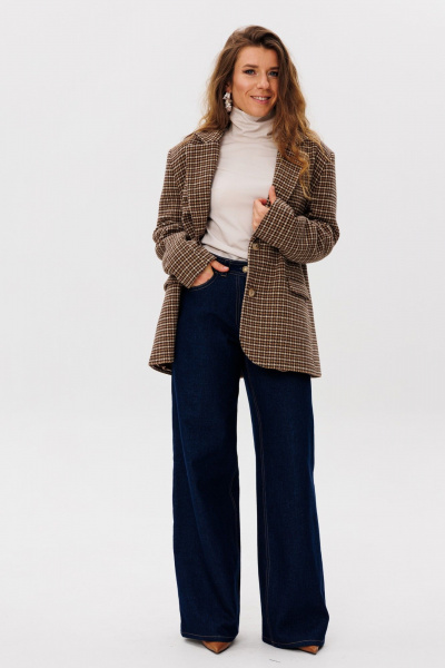 Демисезонный коричневый жакет оверсайз из текстиля с карманами FAMA 24069 гуслапка - фото 2