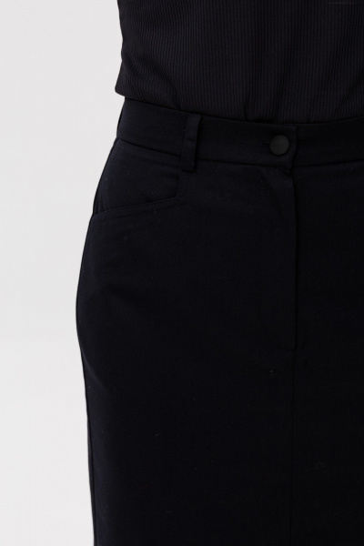 Демисезонная черная юбка макси с высоким разрезом и прямым кроем FAMA 24072 чёрный - фото 10