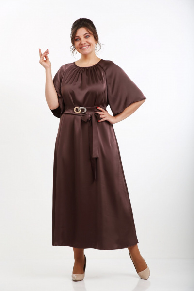 Длинное макси платье из сатина с разрезом и поясом Rishelie 975 шоколад - фото 4