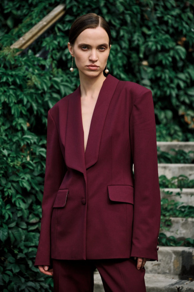 Жакет приталенный с воротником-шалью и втачными рукавами Skipper Design 323 бордо - фото 1