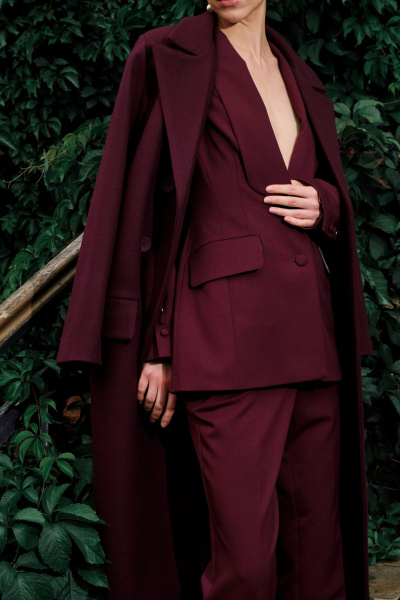 Жакет приталенный с воротником-шалью и втачными рукавами Skipper Design 323 бордо - фото 5