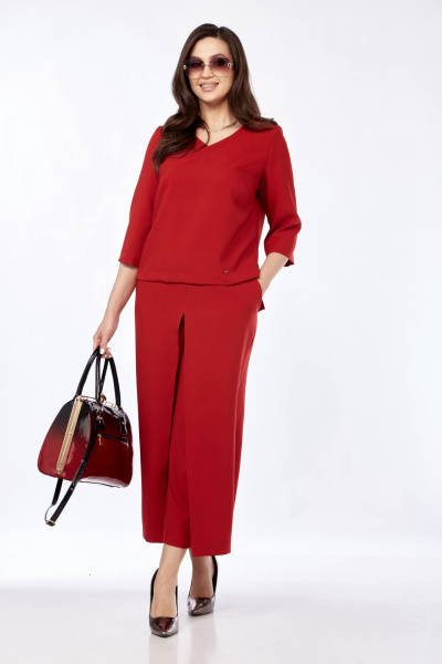 Комплект из брюк-кюлотов и блузона с разрезами и имитацией юбки Taita plus 2434 т.красный - фото 7