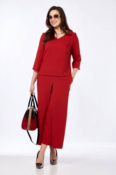 Комплект из брюк-кюлотов и блузона с разрезами и имитацией юбки Taita plus 2434 т.красный - фото 5