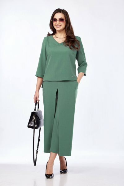 Комплект женский из брюк и блузона с V-вырезом и кокеткой Taita plus 2434/1 мята - фото 1