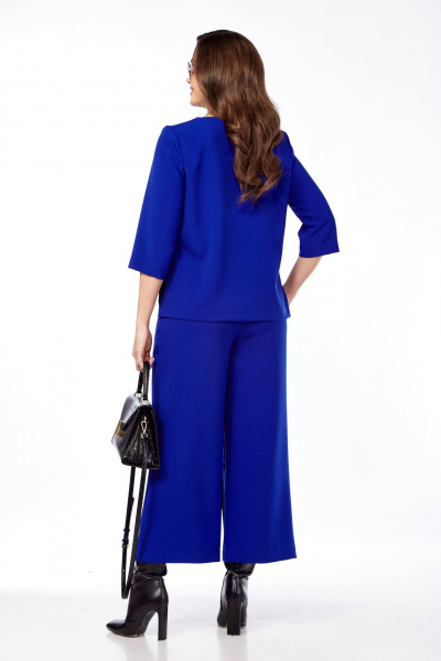 Комплект женский из брюк и блузона с V-вырезом и кокеткой Taita plus 2434/2 василек - фото 5