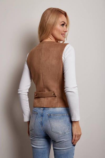 Бежевый жилет на подкладке с рельефами и карманами-обманками Azzara 1030Б - фото 2