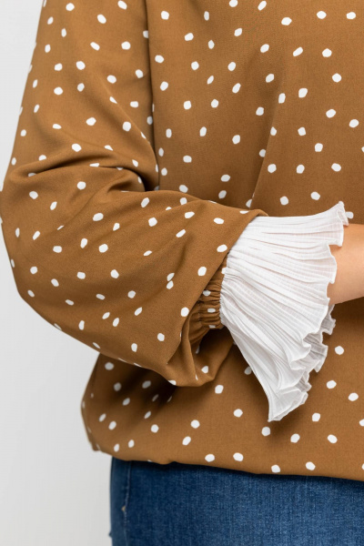 Демисезонная женская блузка в горошек из вискозы Avila 0984 светло-коричневый - фото 4