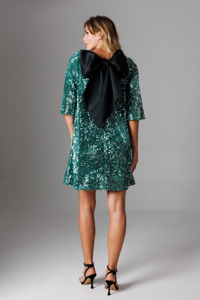 Зеленое платье А-силуэт с бантом из велюра Ларс Стиль 1025/1 - фото 2