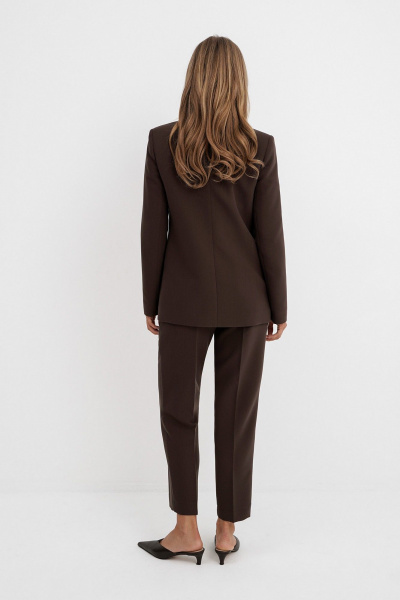 Костюм-тройка с жакетом, жилетом и брюками из текстиля PiRS 5738 коричневый - фото 8