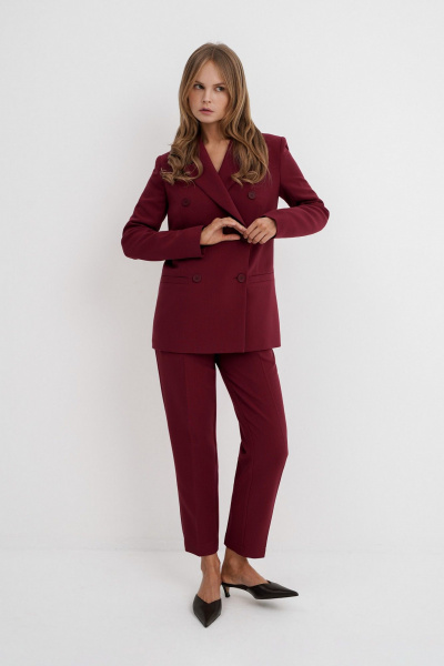Тройка из текстильного жакета, жилета и брюк для делового образа PiRS 5748 марсала - фото 6