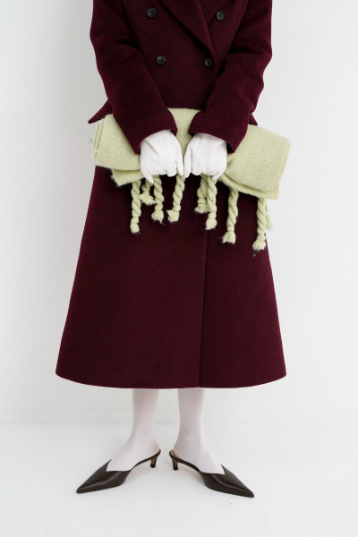 Демисезонное приталенное пальто X-силуэта на подкладке PiRS 5780 бургунди - фото 7