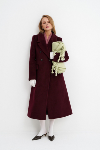 Демисезонное приталенное пальто X-силуэта на подкладке PiRS 5780 бургунди - фото 6
