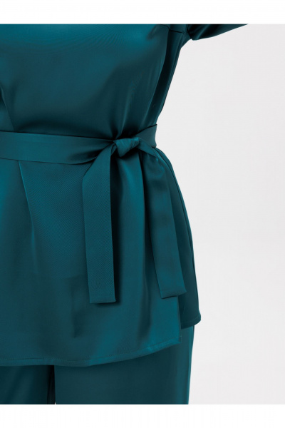 Блуза и брюки нарядный комплект из струящейся ткани BRELA 2377.2 изумруд - фото 8