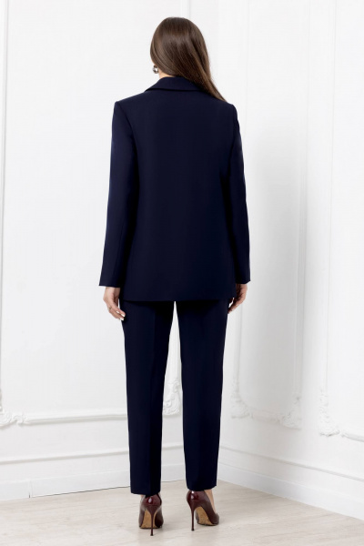 Брючный костюм с жакетом и брюками с анималистичным принтом Gold Style 2675 темно-синий - фото 9