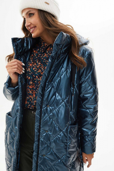 Пальто утеплённое с капюшоном и накладными карманами Mislana 7261 синий - фото 4