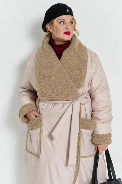 Пальто из плащевой ткани с меховым воротником TEZA 5732 экрю - фото 7
