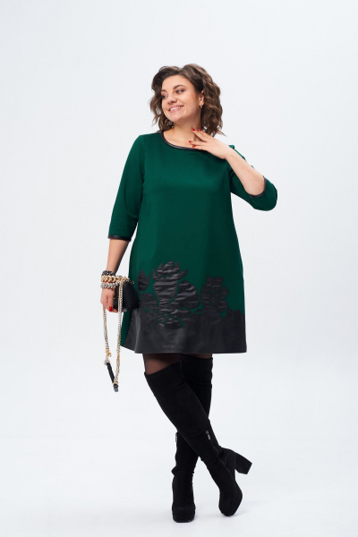 Платье трапециевидное с вышивкой из эко кожи Michel chic 2140 изумрудный - фото 4