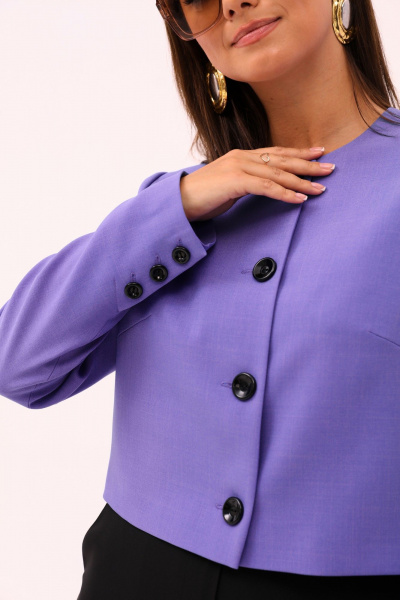 Укороченный жакет из однотонной ткани в стиле casual Angelina & Сompany 1195 - фото 8