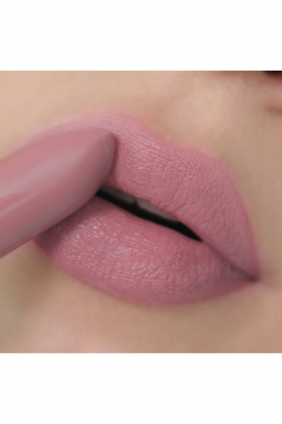 Помада розовая с матовым финишем и ухаживающей текстурой Relouis Icon Look 01 Perfect Nude - фото 3