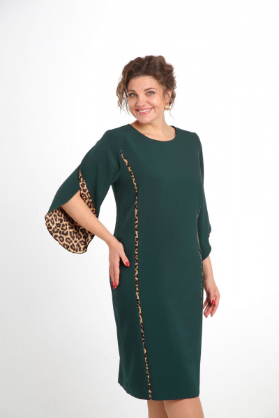 Платье приталенное на запах из текстиля демисезон Vilena 1043 зеленый_леопард - фото 8