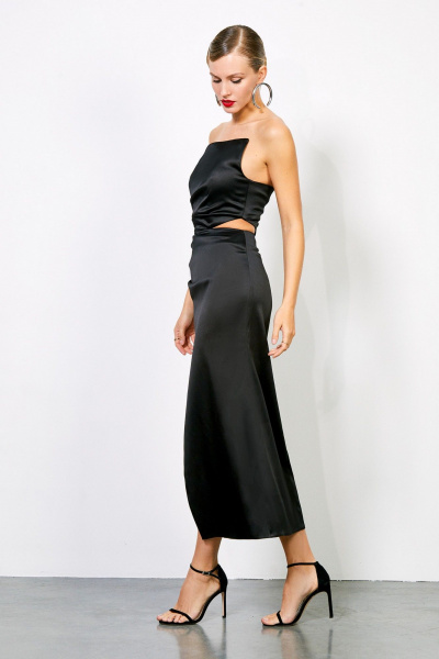 Платье черное в нарядном стиле с асимметричным вырезом Rivoli 7183 - фото 3