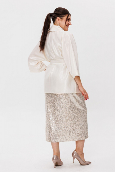 Платье молочное с пайетками и эффектным разрезом Anelli 1507 сияющий_поток - фото 9