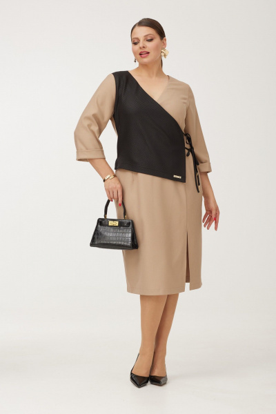 Платье бежевое деловое с запахом для офиса Danaida 2255 капучино - фото 8