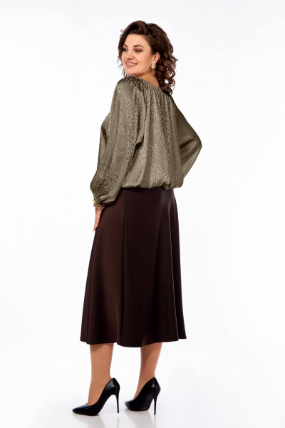 Нарядная демисезонная блузка из атласа с регланом Ольга Стиль С-881 хаки - фото 4