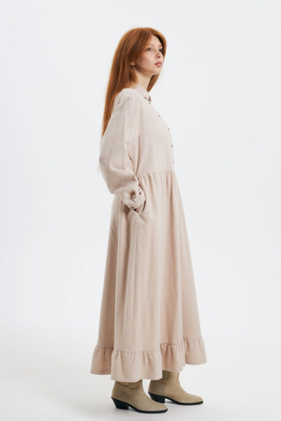 Платье прямого силуэта из мягкой хлопковой фланели Individual design 24241 бежевый - фото 2