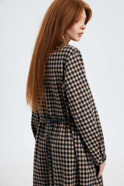 Платье прямого силуэта из мягкой хлопковой фланели Individual design 24241 клетка/бежевый - фото 3