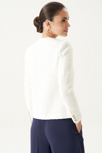 Белый твидовый жакет шанель с карманами и воротником Urs 23-234-3 - фото 2