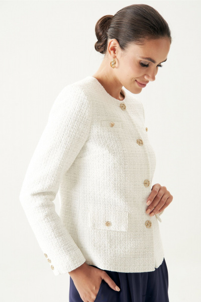 Белый твидовый жакет шанель с карманами и воротником Urs 23-234-3 - фото 3