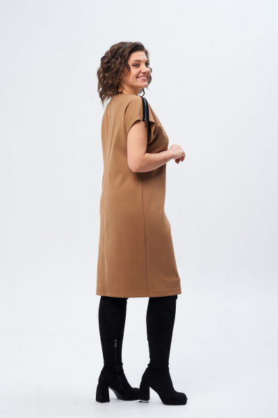 Платье-футляр из эластичного трикотажа с молниями и стразами Michel chic 2174 бежевый - фото 5