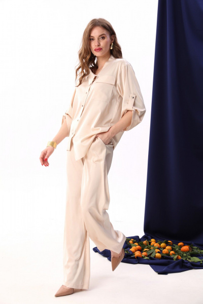 Брюки свободного кроя из атласа с карманами и резинкой NikVa 705-5 крем-брюле - фото 1