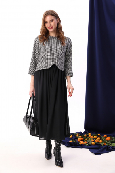 Двухцветное макси-платье из текстиля и шифона с драпировкой NikVa 740-10 чёрный+чёрно-белая гус лапка - фото 6