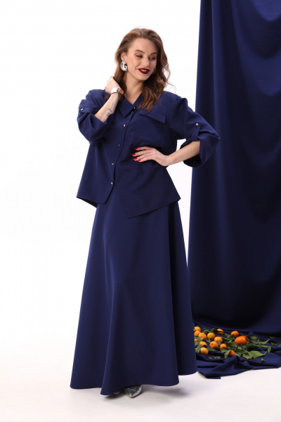 Костюм жакет с юбкой макси и карманами на пуговицах NikVa 928-1 сапфир - фото 1