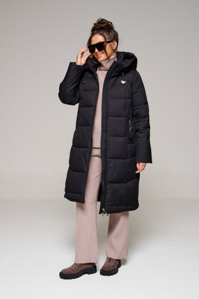 Пальто из текстиля с капюшоном и утеплителем Холлофайбер Beautiful&Free 6293 черный - фото 4