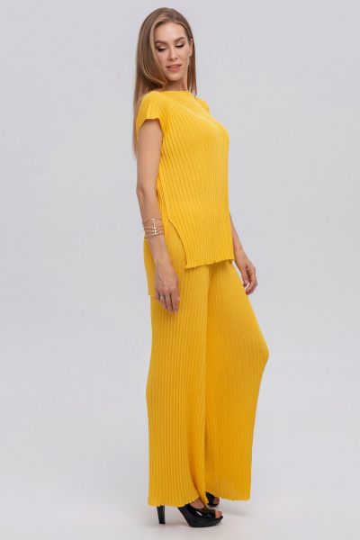 Желтые брюки плиссе из итальянской вискозы AREOLA 10793 солнце - фото 3