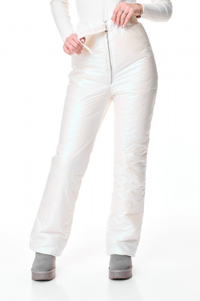 Брюки утепленные прямые из плащевой ткани с пряжкой T&N 7599 молочный_перламутр - фото 1