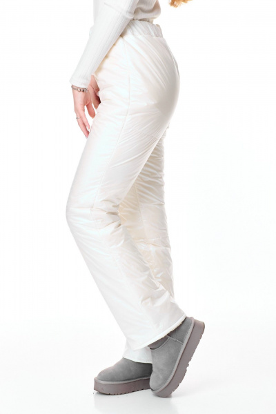 Брюки утепленные прямые из плащевой ткани с пряжкой T&N 7599 молочный_перламутр - фото 5