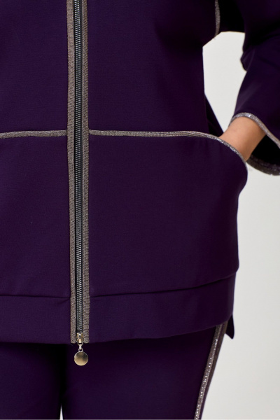 Демисезонный комплект из брюков и жакета фиолетового цвета DaLi 5730.2 фиолет - фото 6
