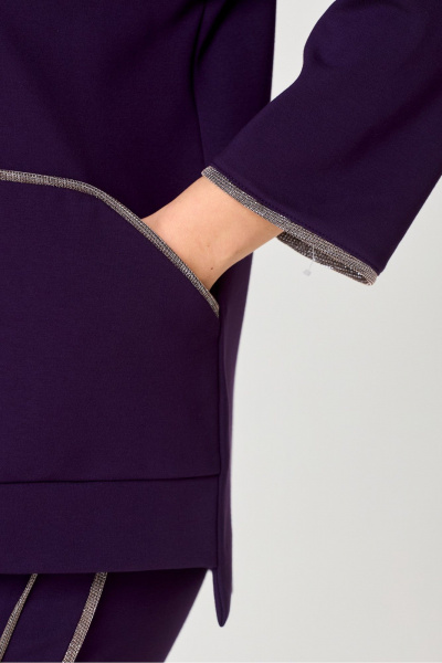 Демисезонный комплект из брюков и жакета фиолетового цвета DaLi 5730.2 фиолет - фото 4
