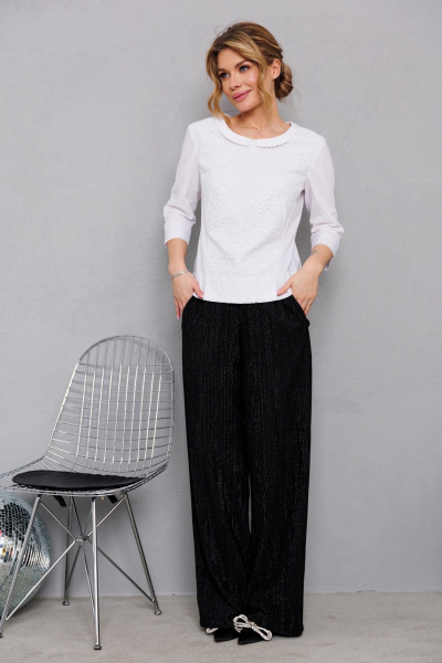 Молочная блузка с отделкой ришелье и эффектным воротником AMORI 6461 молоко - фото 2