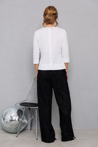 Молочная блузка с отделкой ришелье и эффектным воротником AMORI 6461 молоко - фото 4