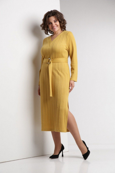 Платье из мягкого трикотажа с V-образным вырезом и поясом ZigzagStyle 572 горчичный - фото 1
