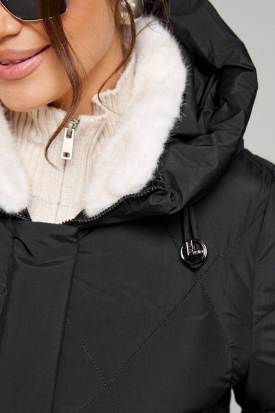 Зимнее стеганое пальто прямого силуэта с капюшоном Beautiful&Free 6299 черный - фото 5